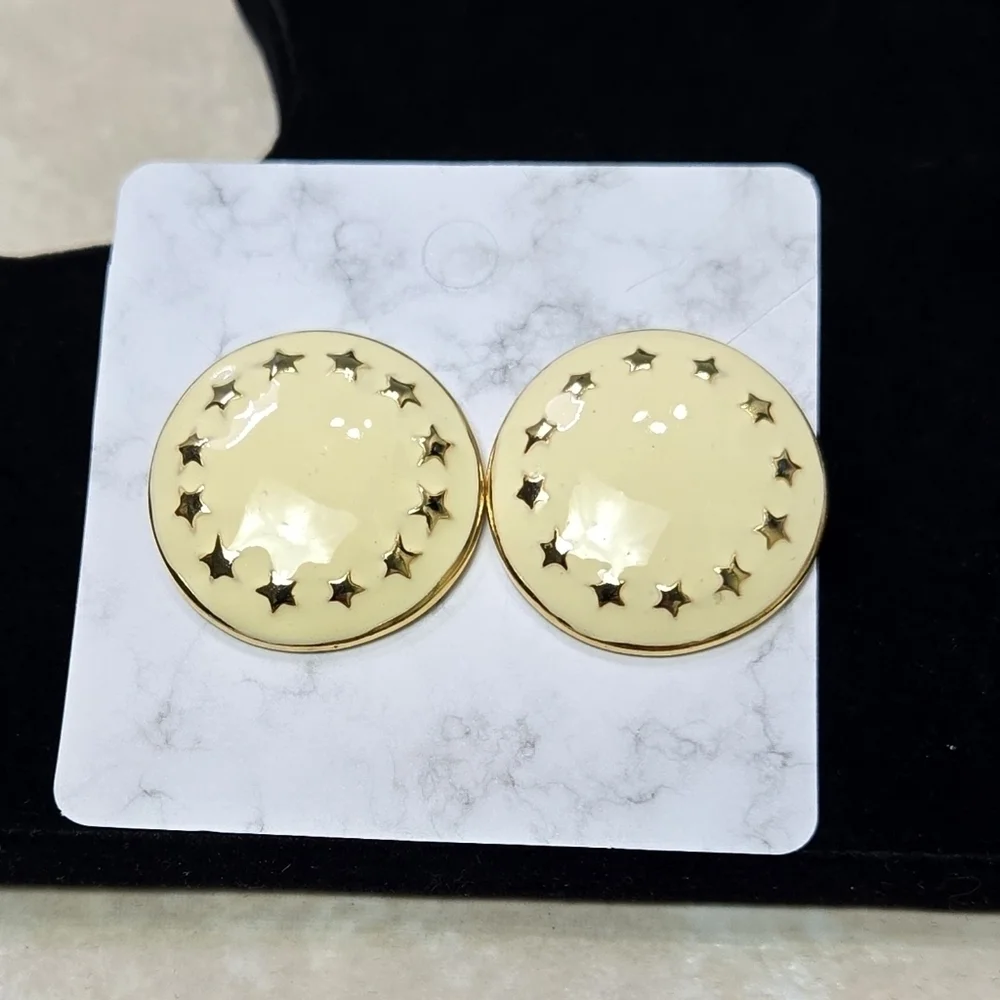 Vintage Cream Gold Stars Round Enamel Earrings